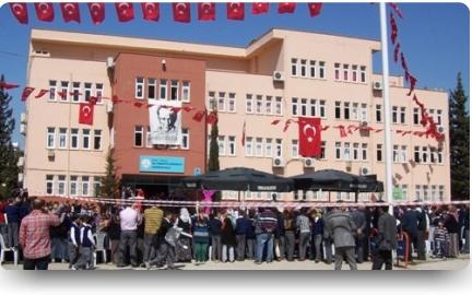 Vali Sabahattin Çakmakoğlu Ortaokulu Fotoğrafı